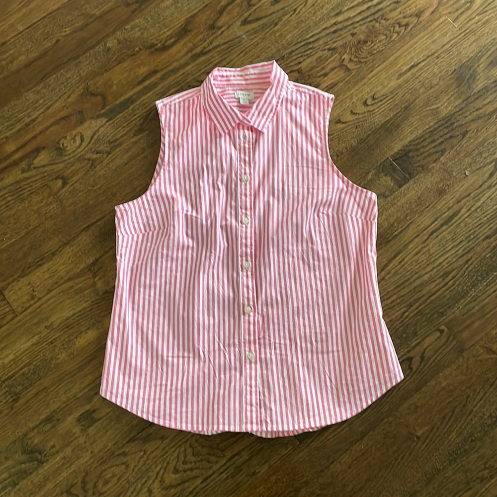 J Crew size M Sleeveless cotton poplin shirt in signature fit.